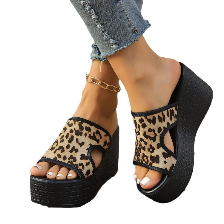oversized leopard print thick soled wedge heel with straight strap sandals for summer women in 2025 ddmykukumalu