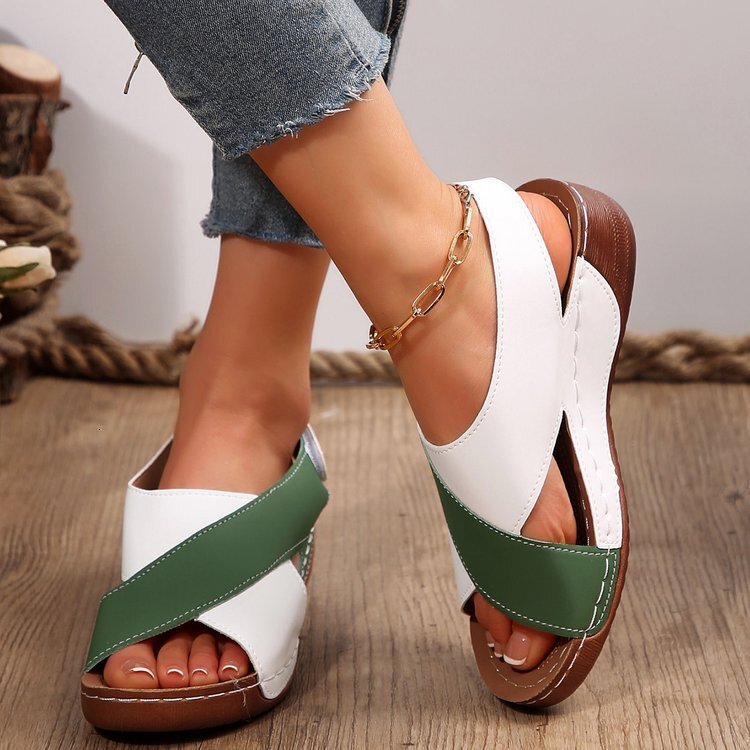 Large size wide stripe with beach slope heel, thick soled fish mouth sandals, 2025 summer new rocking line shoes ddmykukumalu