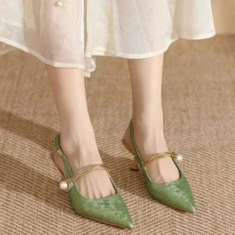 2024 New Summer Fi Pointed Toe Pearl Shoes Womens Sexy Sandals High H Banquet Womens Sandals Y250304