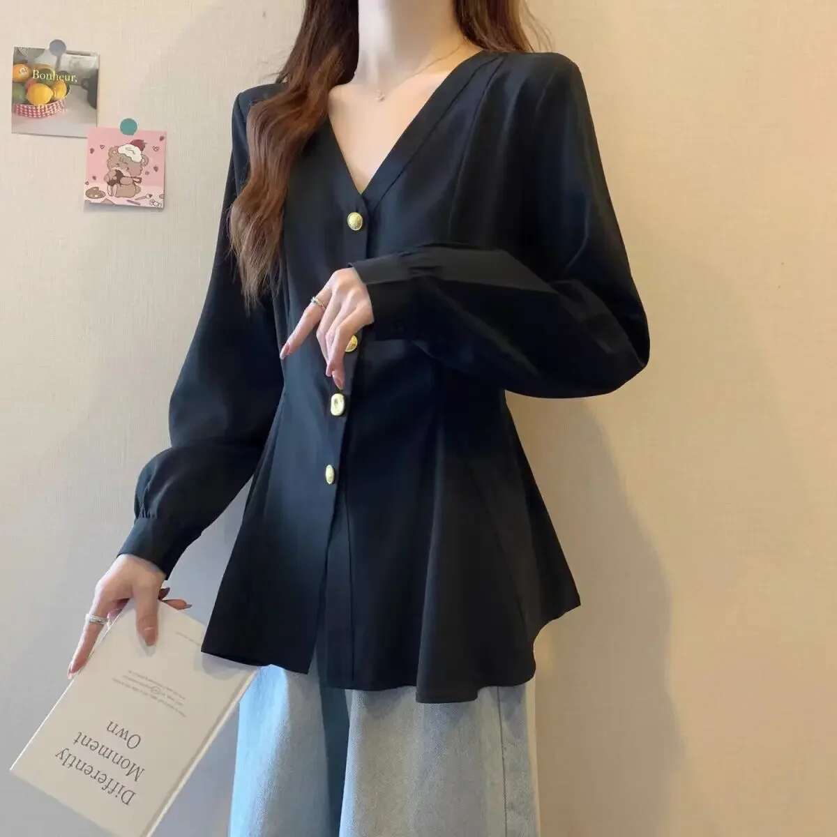 Fashionable V Neck Solid Color Shirt Spring Autumn Casual Commuting Elegant Loose Slimming Blouse Tops Trendy Clothes For Women