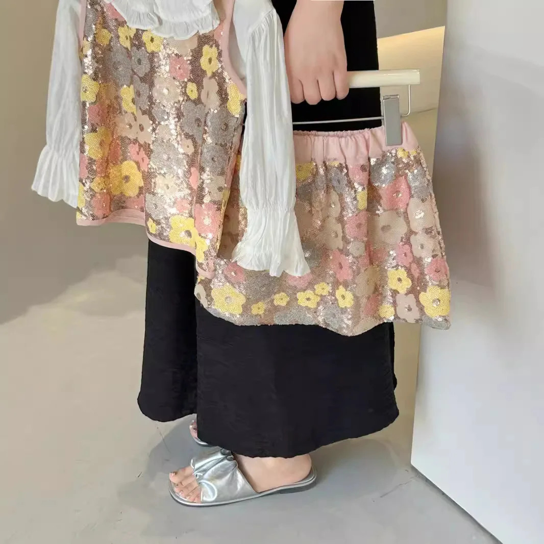 Childrens Sets Girl Summer Baby Causal Vest Short Sleeve Two Pieces Glitter Skirt Sweet Fashion Flower Simple 250304