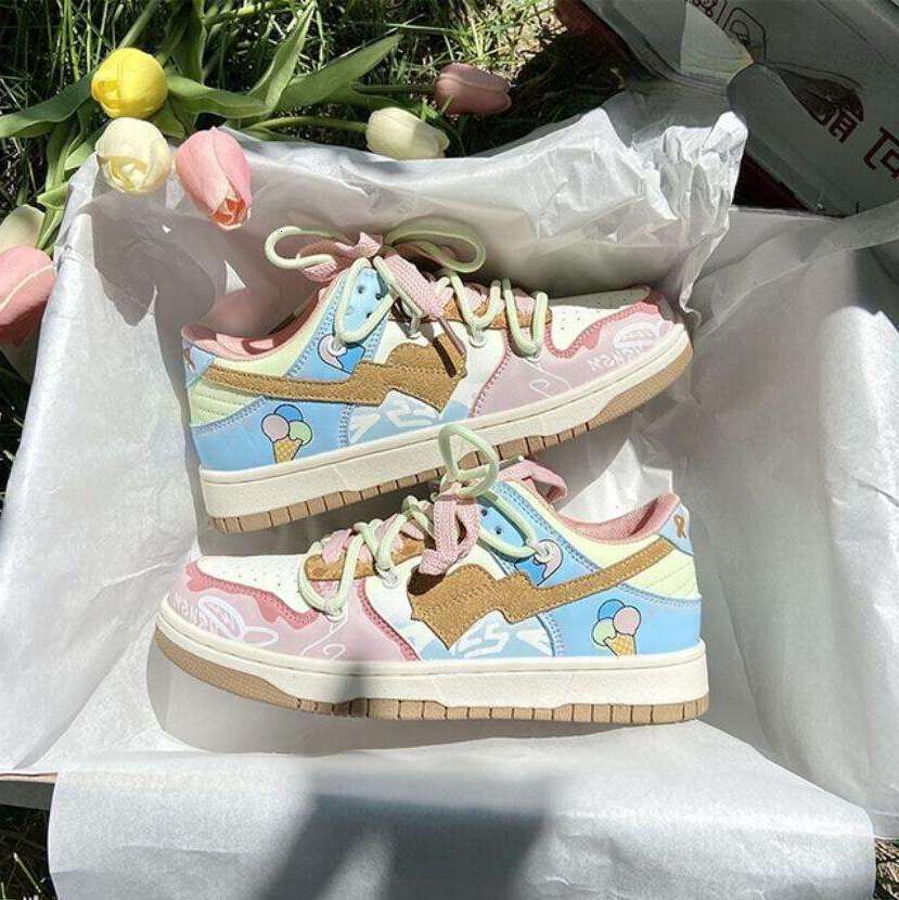 2023 Colorful Ice Cream Print for Women Casual All Match Winter S tudent Sneake rs Beautiful Shoes