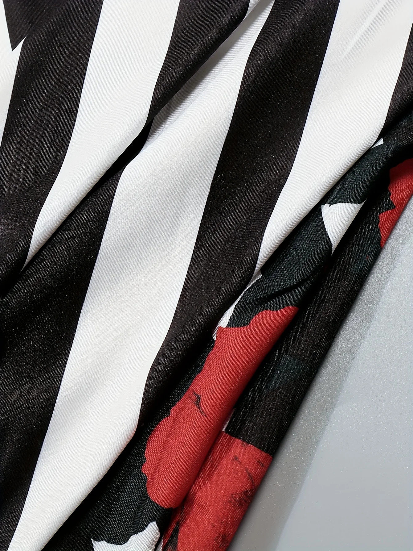 Plus Size Womens Casual Fashion Sleeveless Black and White Striped Fishtail Hem Dresses 250225