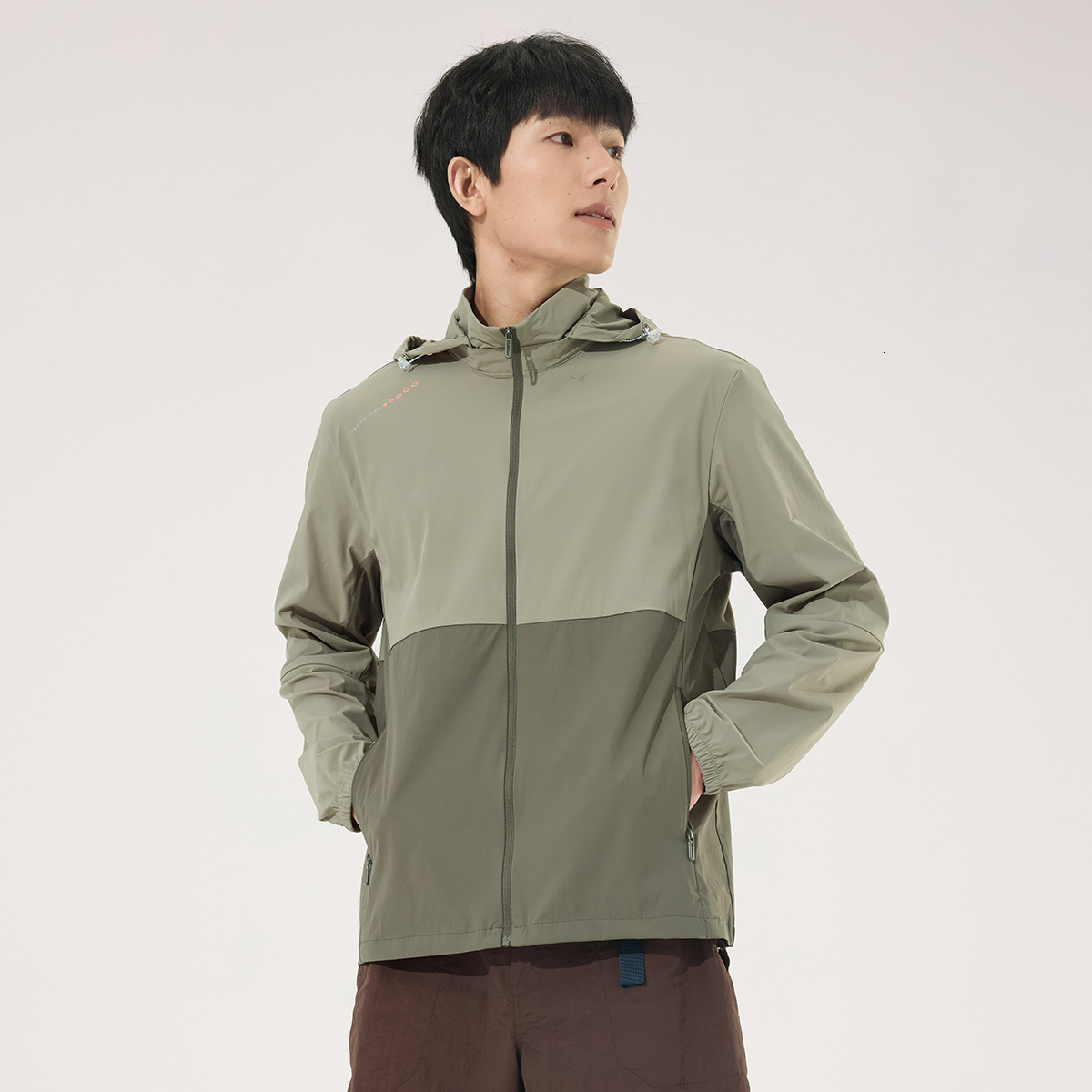 Ice silk thin men and women, summer new breathable UPF50+outdoor sports sunscreen clothes, skin clothes for couples tracksuit