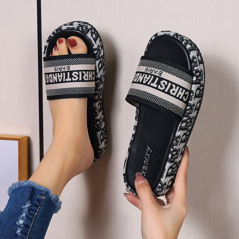 Free Shipping 2025 slides designer Slippers for womans sandals Platfor fashion summer slipsole slipper outdoor Indoor shoes women dh1102140405