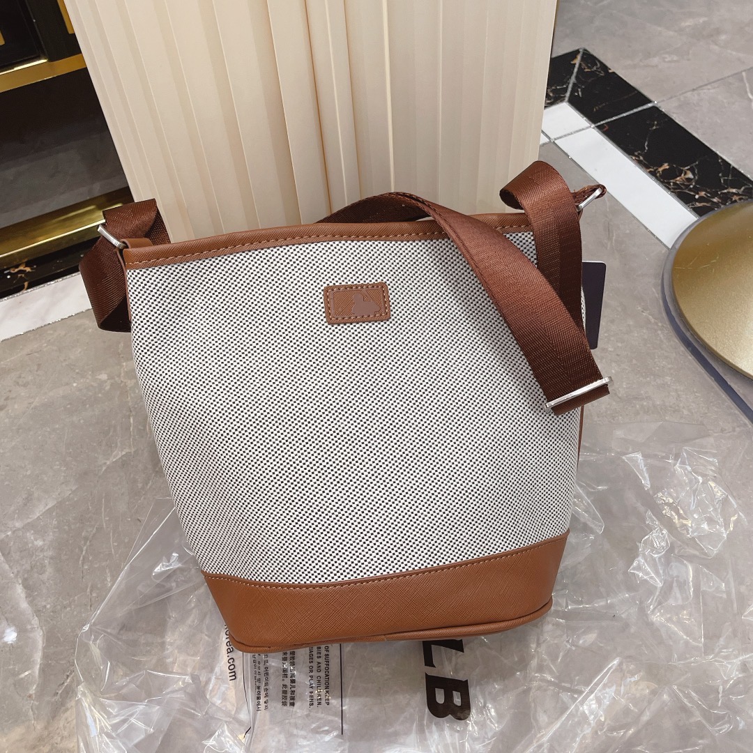 Bucket bag Designer Bag Luxury pure Cowhide style crossbody bag fashionable Handbag Women Crossbody Black and Yellow Shoulder Bag New Designer Bag