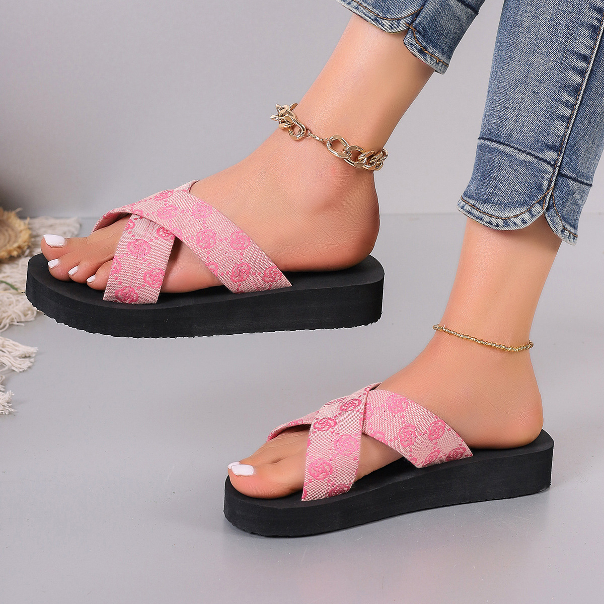Free Shipping 2025 new slides designer Slippers for womans flat sandals fashion summer crossing slipper outdoor Indoor shoes women
