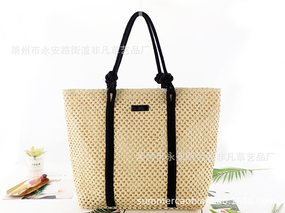 Instagram New Hollow Paper Rope Large Capacity Fashionable Disc Buckle One Shoulder Grass Woven Casual Women's Beach Bag