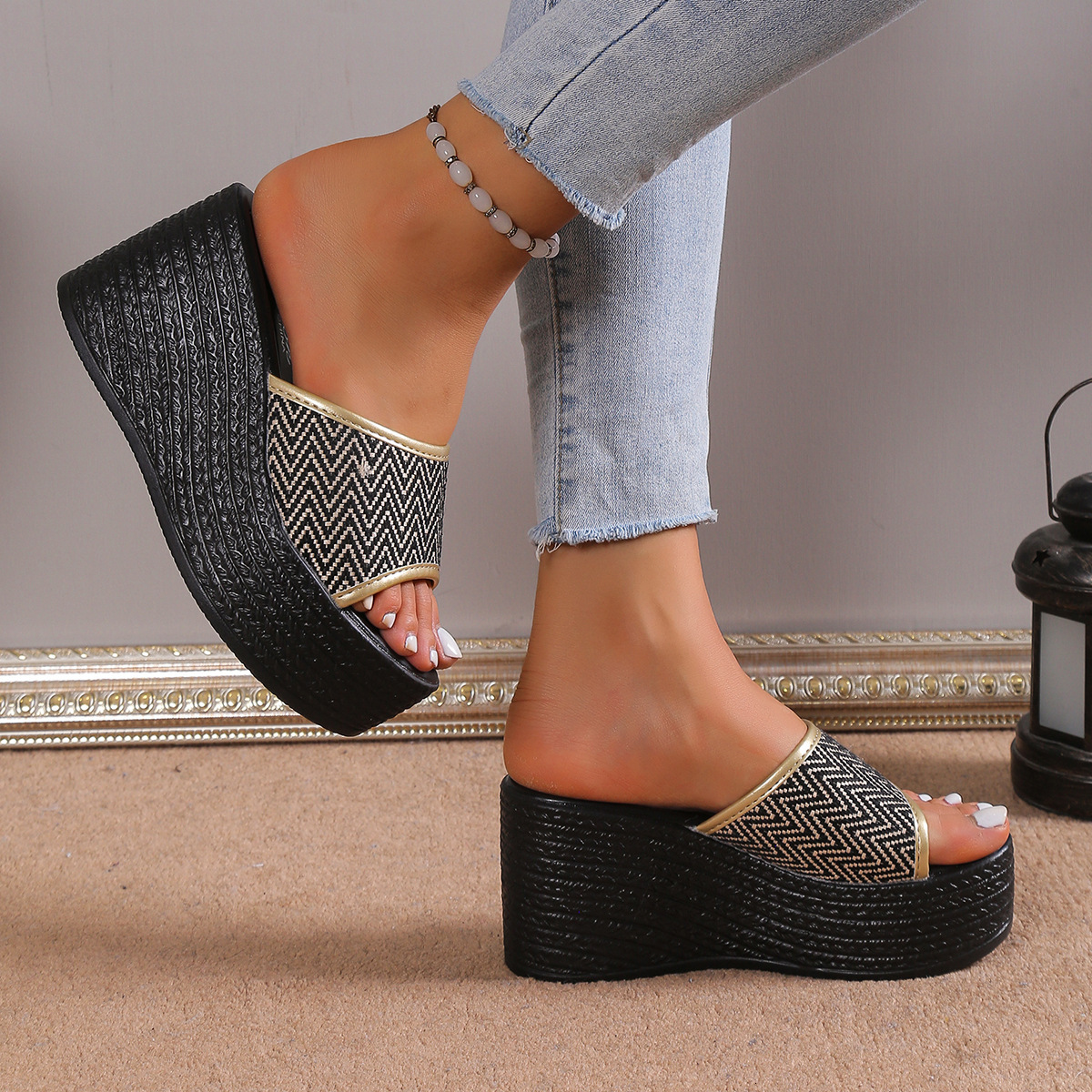 Comfortable new sandals, simple women's slope following the trend, thick sole, large size, summer 2025 casual ddmykukumalu