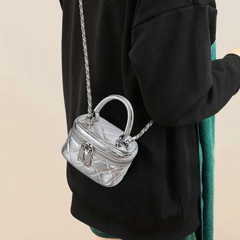 Bag Women 2025 New Crossbody Women's Box Autumn Leather Carrying Small Chain Mini Bag Bags