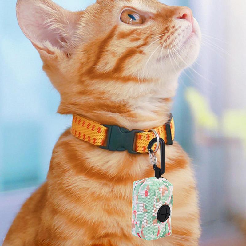 Dog Bag Holder Portable Pet Leashes Storage Multifunctional Poop Bag Carrier Dog Poop Bags Rolls Holder With Carabiner Clip For