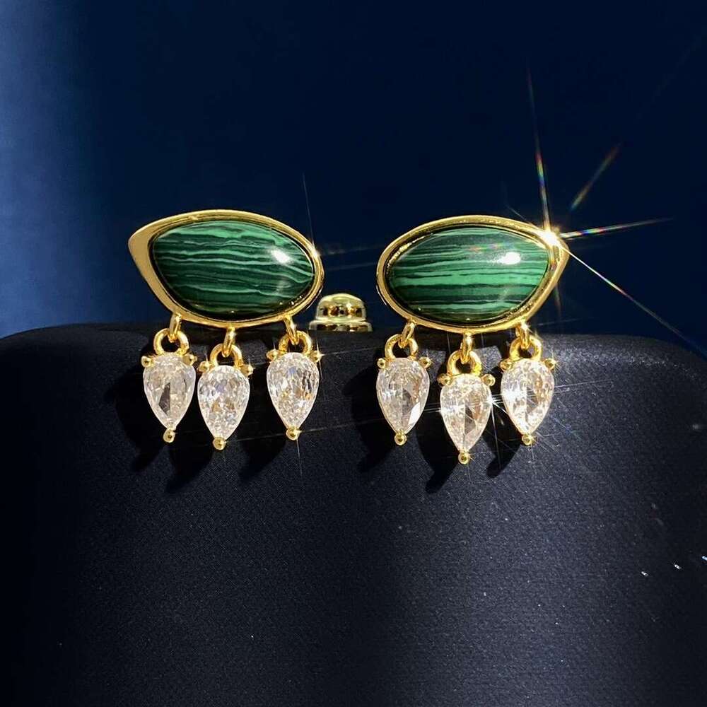 3 Sparkg Water Droplet Zirconia Inverted Curved Surface Irregular Geometric Shape Xiaomi Shaped Dynamic Jewelry Set Boutique