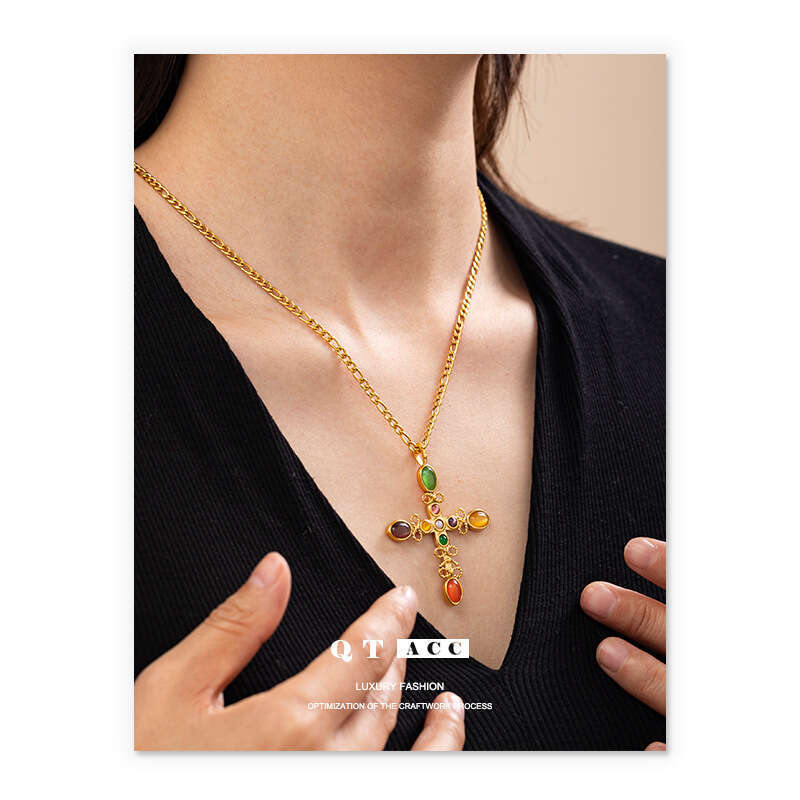 Light , high-end, non fading, niche personality, versatile, cross agate titanium steel necklace, simple and exquisite for women