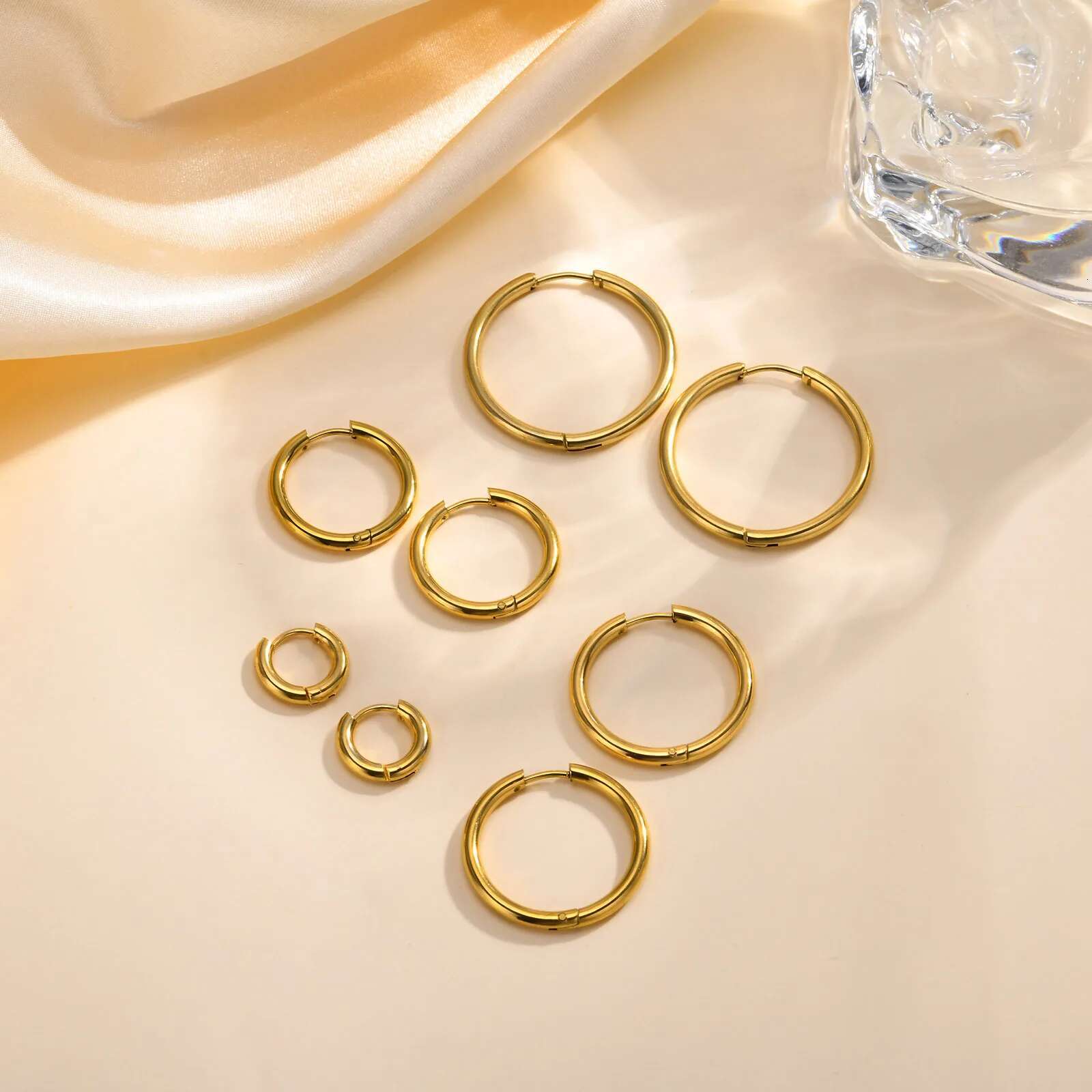 Vnox 11/20/25/30mm Hoop Earrings for Women Girls, Simple Minimalist Stainless Steel Hies, Anti Allergy Hoops