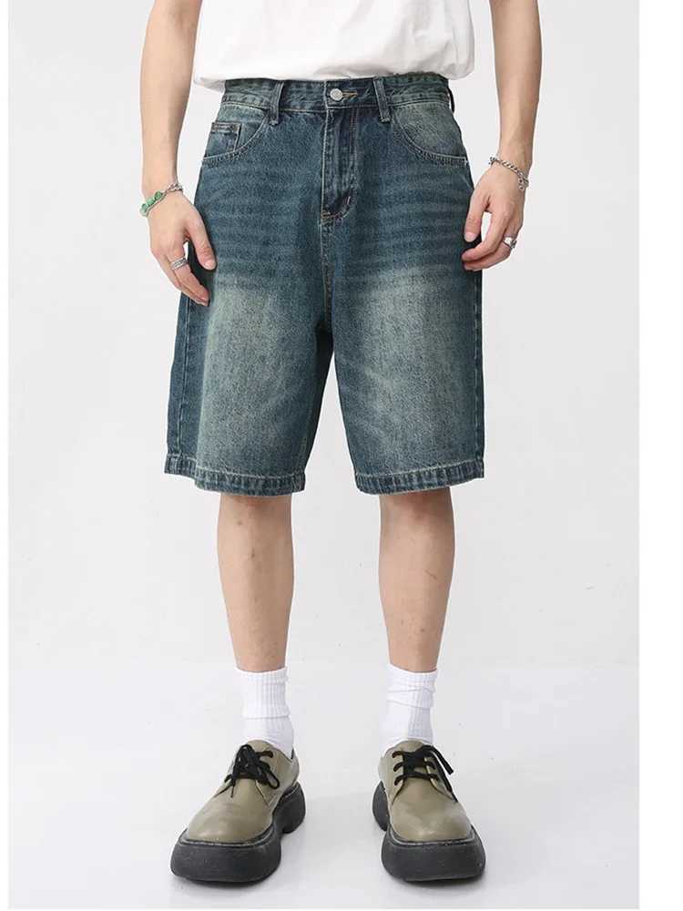 Men Summer Denim Shorts New Korean Loose Vintage Fashion Wash Casual Over Knee Capris Straight Leg PantsT250305