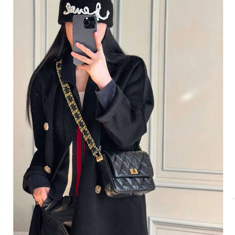 Niche High-End Diamond Grid Chain Crossbody Square For Women 2025 New Fragrant Style Leather Small Shoulder Bag