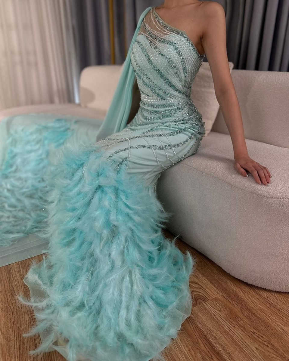 Gorgeous Evening Dresses For Women One Shoulder Long Sleeves Gown Sequins Feather Sweep Train Party Customized Dress