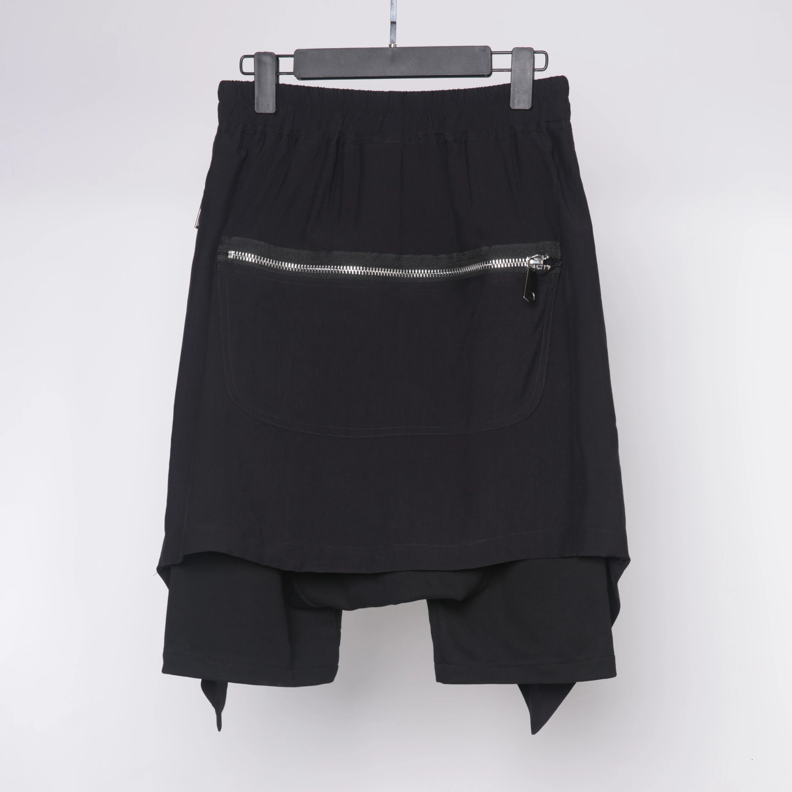 Dark n vertical stitching zipper personality loose shorts in the original culottes and style ro 250304