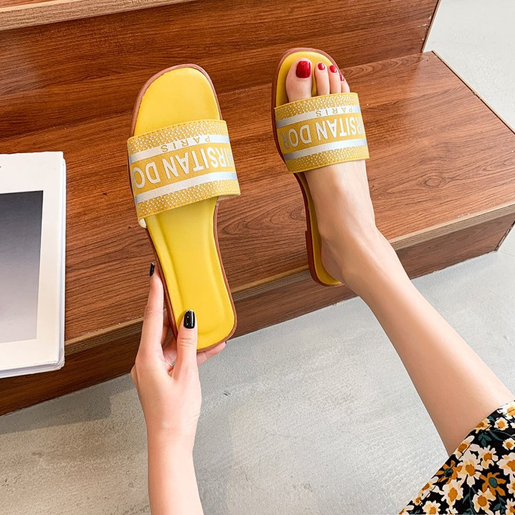 Free Shipping slides designer Slippers for womans flat sandals fashion summer casual Square Toe slipper Indoor shoes women