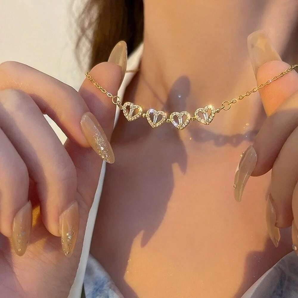 Magnetic Ladies Heart Shaped Clover Necklace Lucky 4 In 1 Love Pendant Jewelry Gift