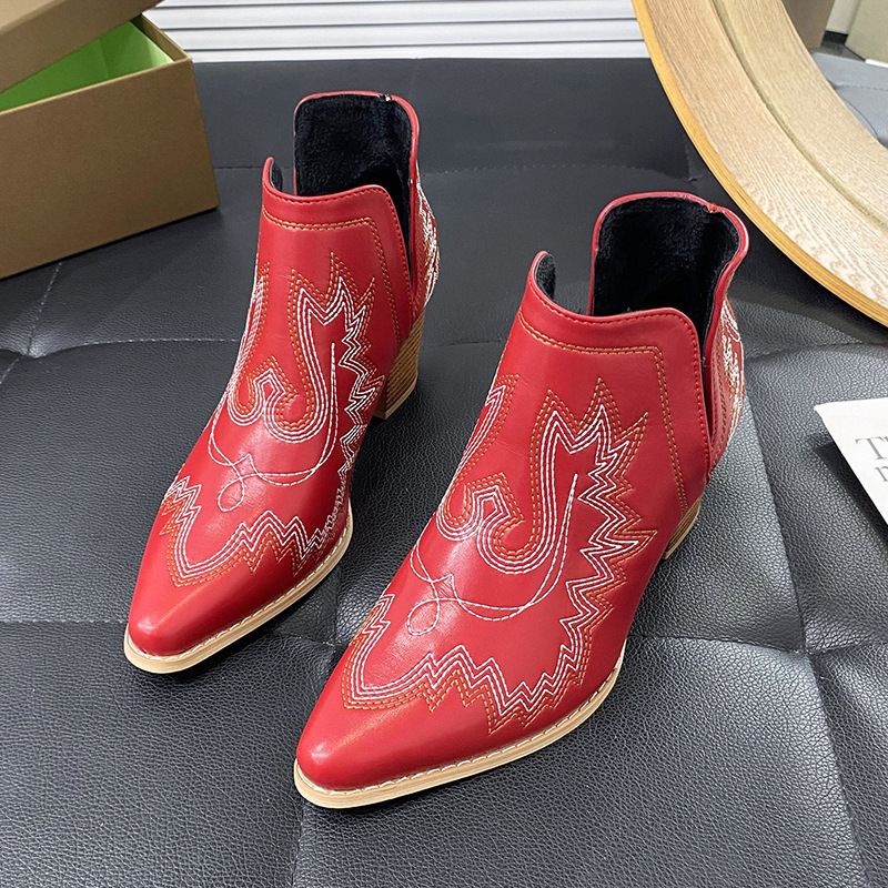Autumn/Winter Plus 2025 New Fashion Short Slope Women's Leather Boots ddmykukumalu