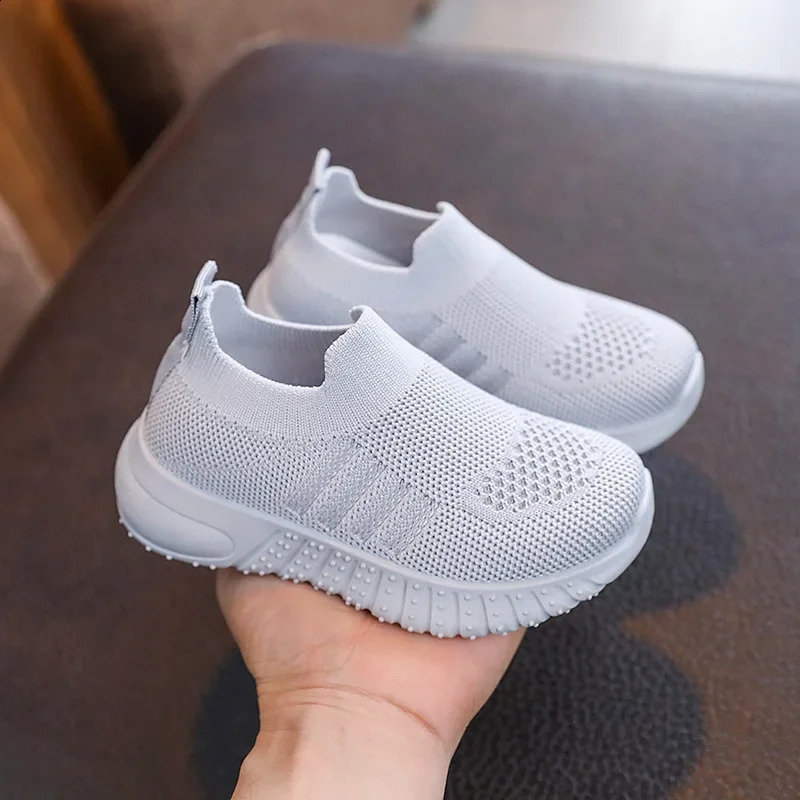 Children Running Sneakers Boys Casual Mesh Breathable Anti-Slip Walking Patchwork Tenis Toddler Soft Soled Girls Shoes H260130