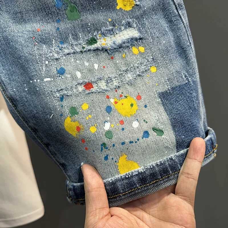 Trendy Denim Shorts For Men Summer Style Washed Blue Hole Punk American Style Slim Fit Graffiti Painted Mid Waist PantsT250305