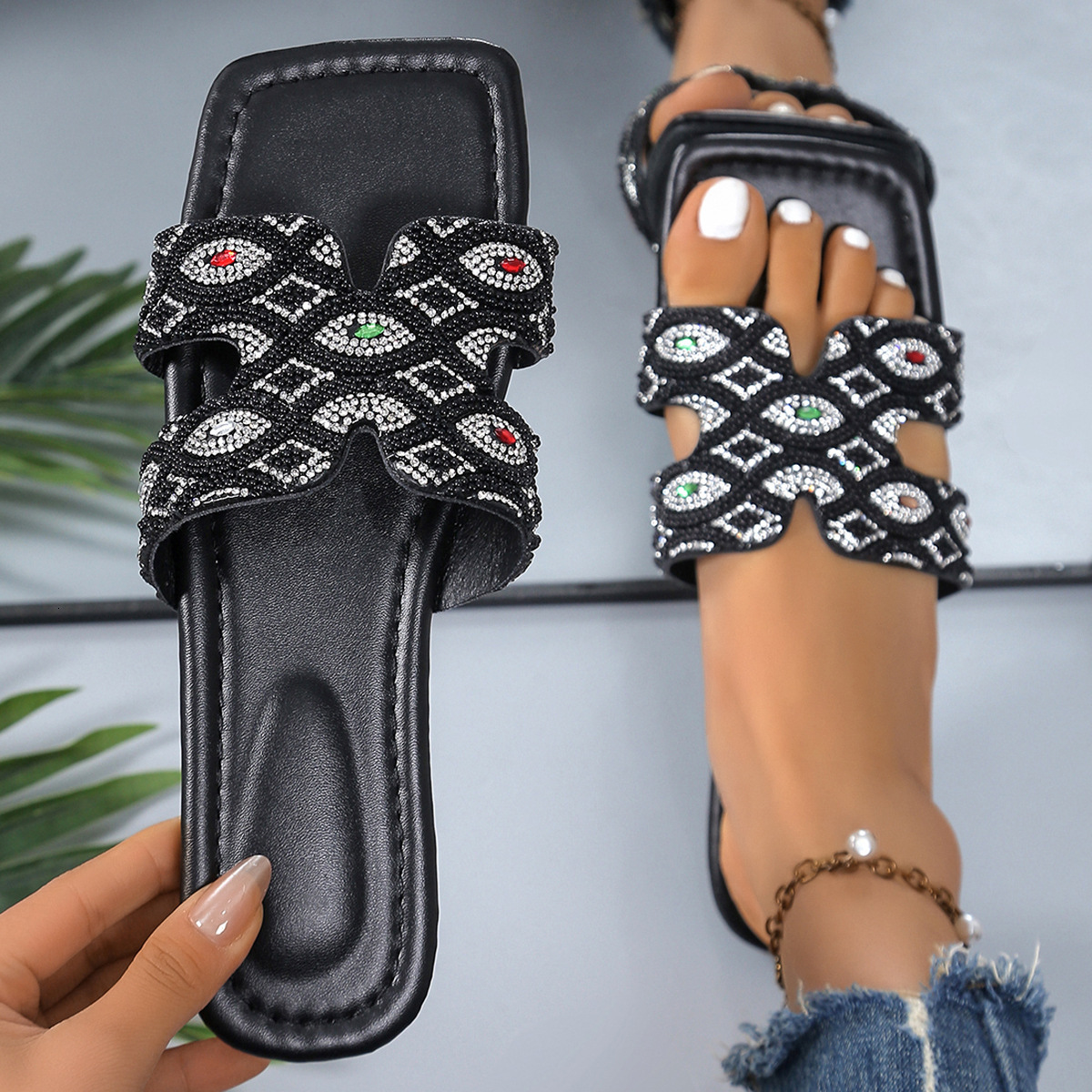2025 Summer Designer Women's Large Slippers New Trendy Casual Sandals Square Head Flat Bottom Outer Rhinestone Straight Drag Size 43