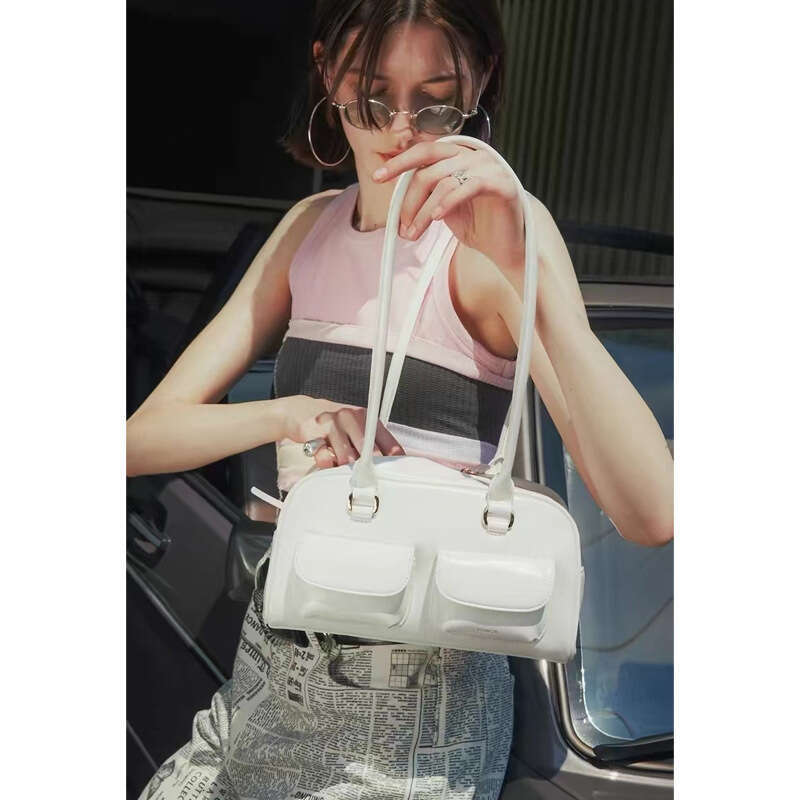 Versatile Large Capacity Single Shoulder Tote Bowling 2025 New Niche Women's High-End Leather Pillow Bag