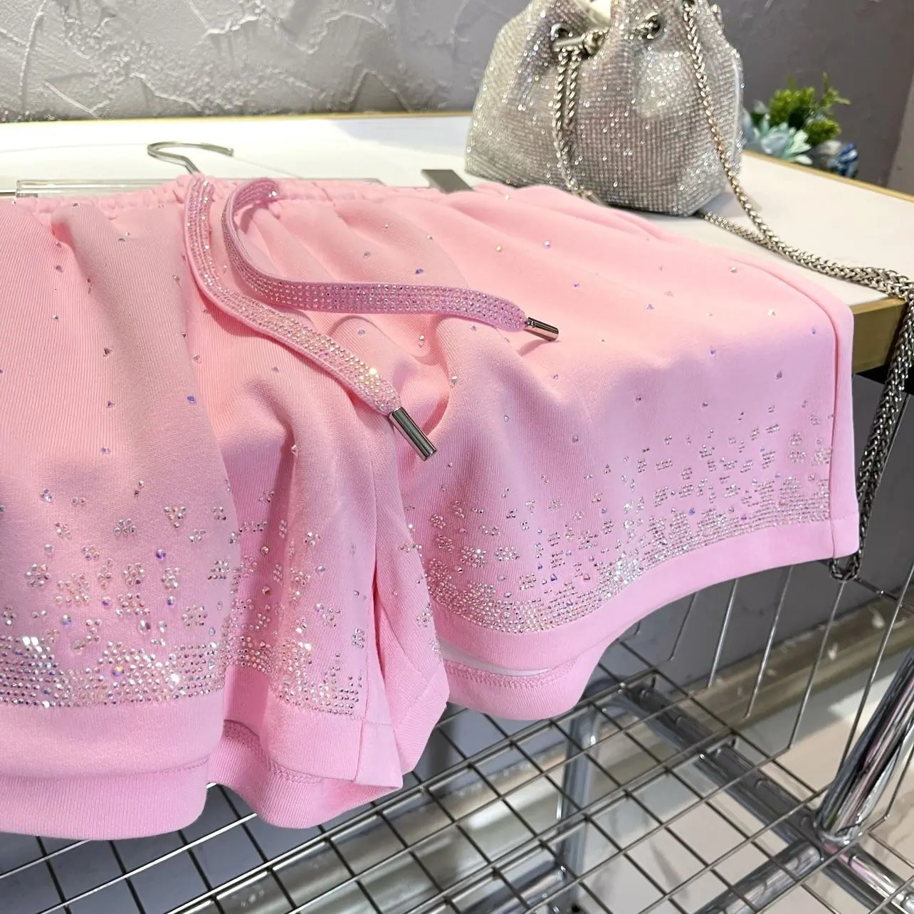 2024 Summer Pink Short European Products Diamond High Waist Small Loose Wide Legs A Casual Bathroom Pants 250304