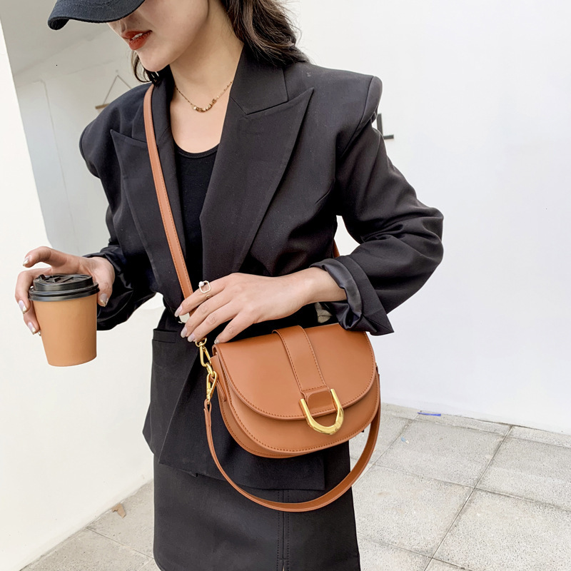 Free Shipping New Designer Bag Minimalist Women's Small Handbag Fashion Single Shoulder Underarm Saddle Bag Wallet