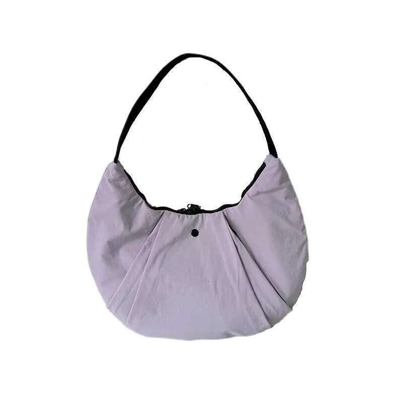 2025 New Net Red Niche Croissant Waterproof Nylon Underarm Lightweight Large Capacity Dumpg Bag High Quality