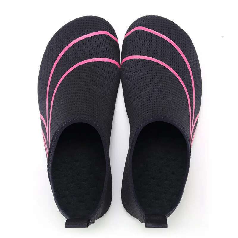Quick-drying Men Aqua Summer Lightweight Women's Beach Soft Couple Water Shoes Flexible Casual Sneakers Anti-slip
