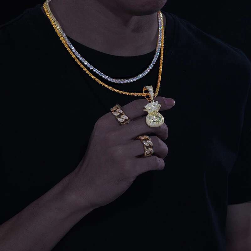 New D Color VVS Moissanite Lucky Money Bag Pendant Necklace Sterg Sier Women Men's Hip Hop Rock Rich Jewelry