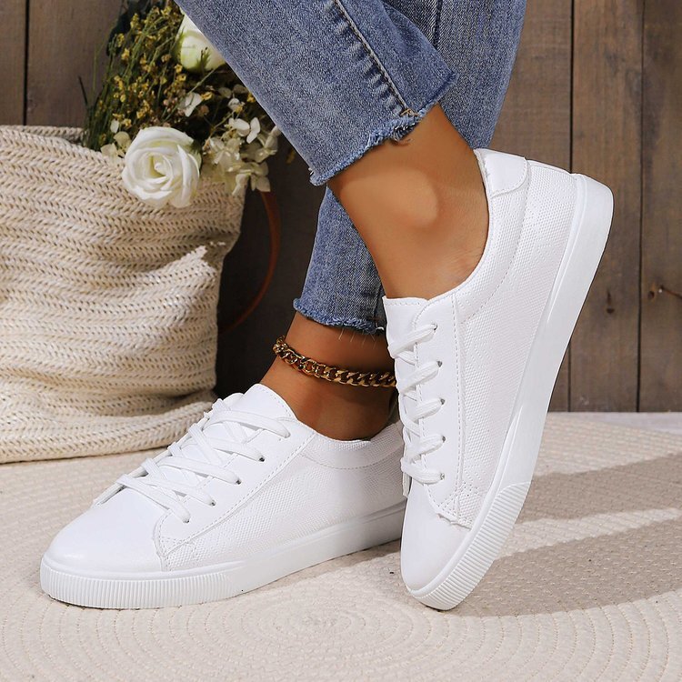 2025 Spring New Single Korean Fashion Round Head with Flat Bottom Multi functional Casual Shoes Designer Large White Shoes Trendy Casual Sports Shoes