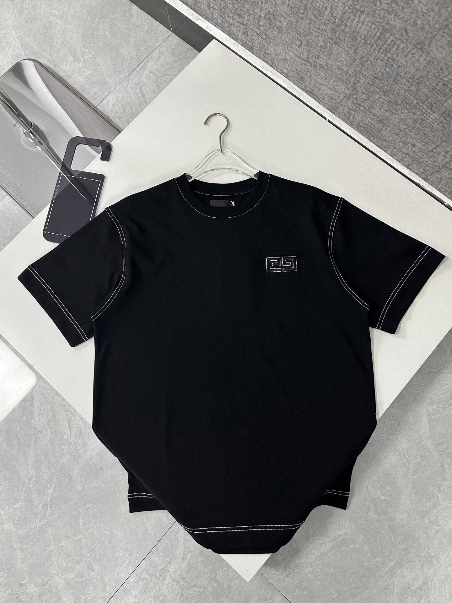 Summer brand mens short sleeved t shirt fashion white line stitching design US size black tshirt high quality luxury designer t shirt