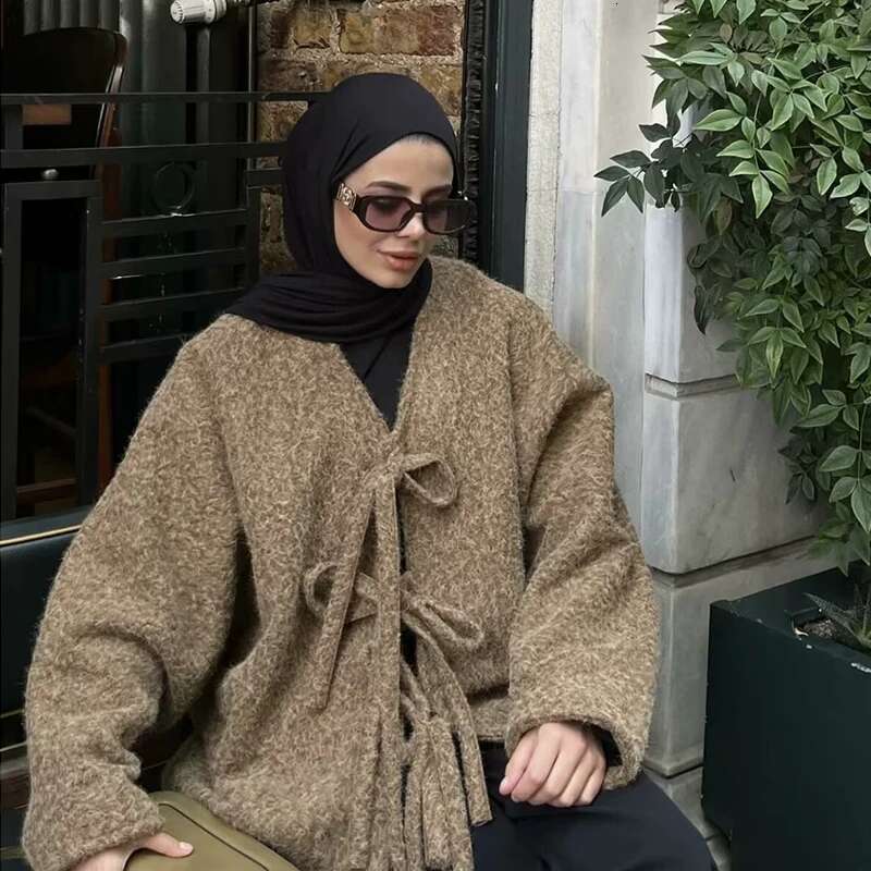 TRAF 2024 New Autumn Coat Chic Loose Warm Elegant Women's Jackets Street Fashion Young Holiday Comfort Jacket