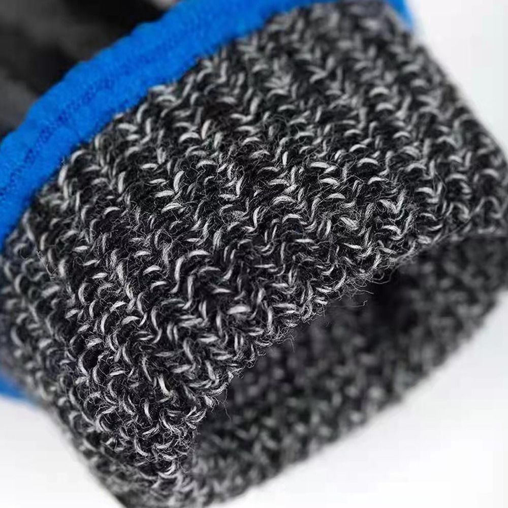 4pcs/set Waterproof Pet Socks Booties with Rubber Sole Anti Scratch Dog Foot Covers Nonslip Anti-stain Pet Paw Protector