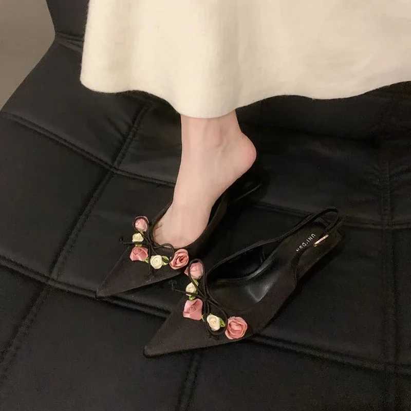 2025 New Spring and Autumn Fi Flower Sweet Pointed Shallow Mouth Bow Needle Buckle Casual Thin High Heel Wens Shoes Y250304