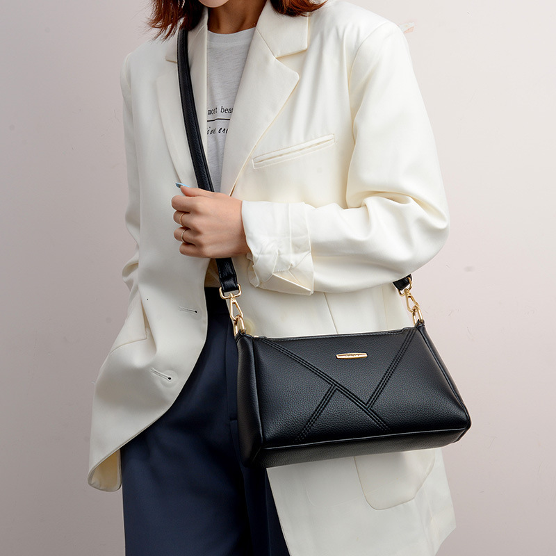 Women's 2025 New Handbag Small Fashionable Middle-Aged Mother Women's Armpit Single Shoulder Crossbody Bag