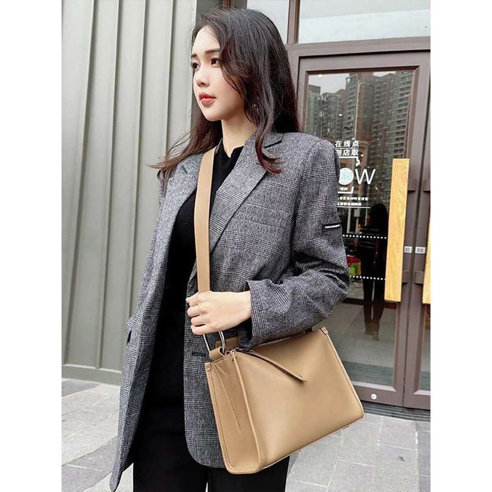 New Fashion Pillow Retro Senior Sense Women's Bag Korean Version Leisure Large Capacity Leather Single Shoulder Crossbody Ba
