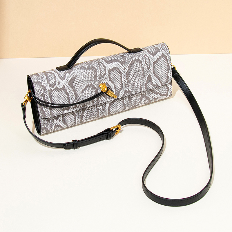 Series 2025 New Women's Light Luxury Elegant Serpentine Handheld Stick High End Banquet designer ladies clutch bags