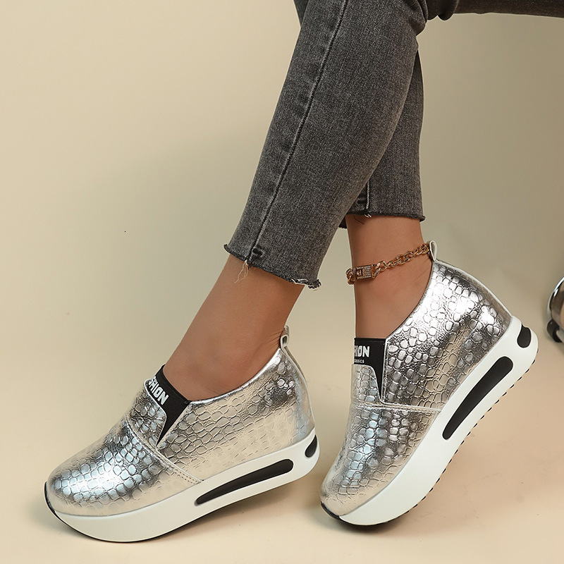New 2025 Women's Upper Autumn/Winter Single Shoe Solid Color Casual Thick Bottom PU Large Sport ddmykukumalu
