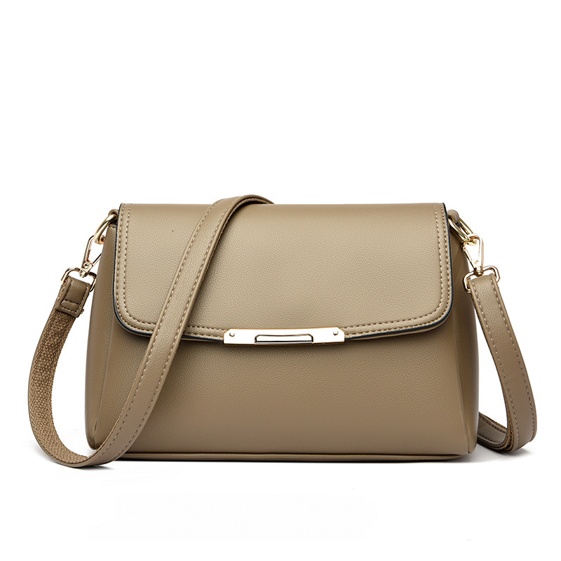 Middle Aged Women's Mom 2024 New Single Shoulder Underarm Small Solid Color Large Capacity Versatile Style Crossbody Bag