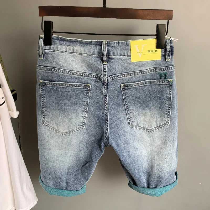 Half Male Denim Shorts with Text Ripped Multi Color Knee Length Mens Short Jeans Pants Graphic Long New In Summer Thin VintageT250305