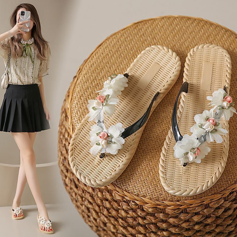 2025 new flip flops women's summer fashion designer multifunctional dress with soft sole and anti slip vacation beach shoes suitable for outdoor 