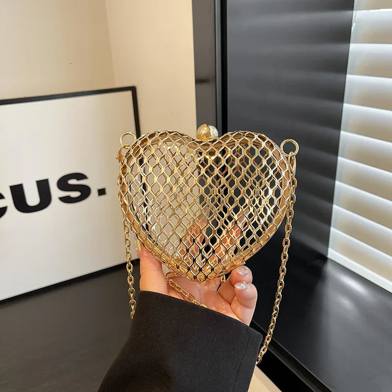 Mini Hollow Metal Heart Shape Clutch Handbag For Women Fashion Evening Party Bag Box Shoulder Chain Purse 250304