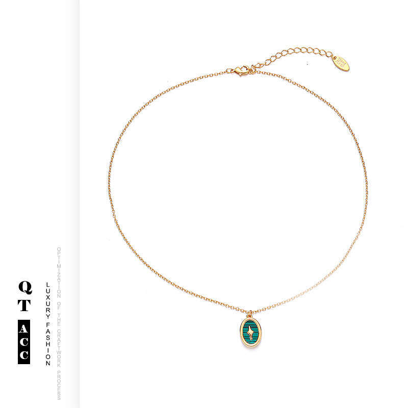 Minimalist design, exquisite fashion, high-end accessories, ins style, white shell, pea stone, four pointed star necklace for women