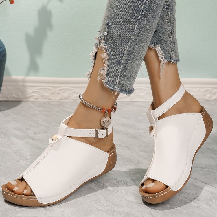 Large Slope Heel Thick Bottom Fish Mouth Cool Slippers 2025 Summer Buckle Beach Women's Shake Line Shoes ddmykukumalu