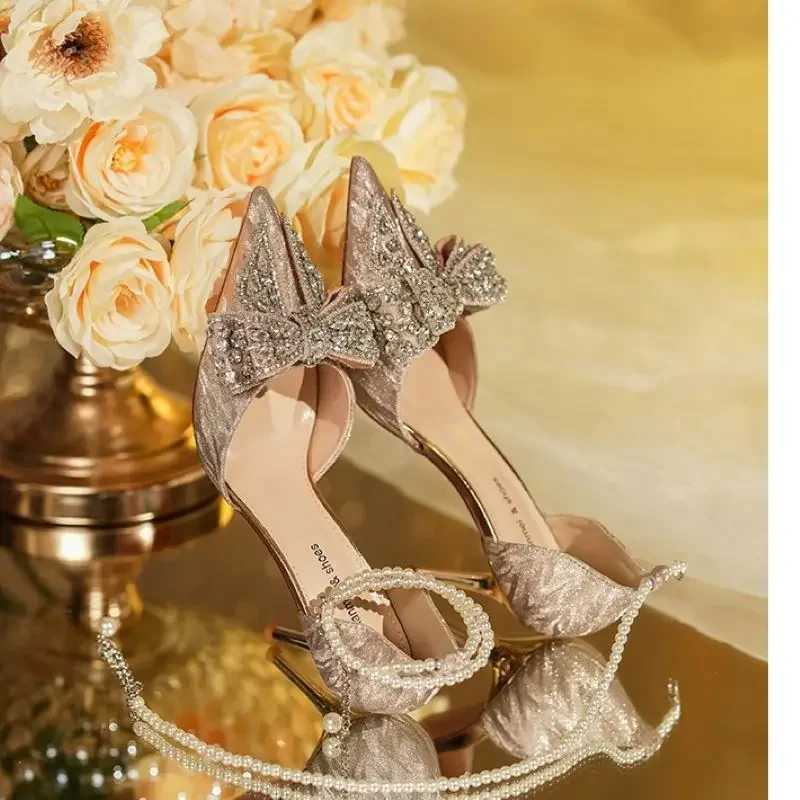 2024 Summer Luxury Womens High Heels Rhine Butterfly Pearl Champagne Party Wedding Shoes Birthday High HeelsXJ2500305